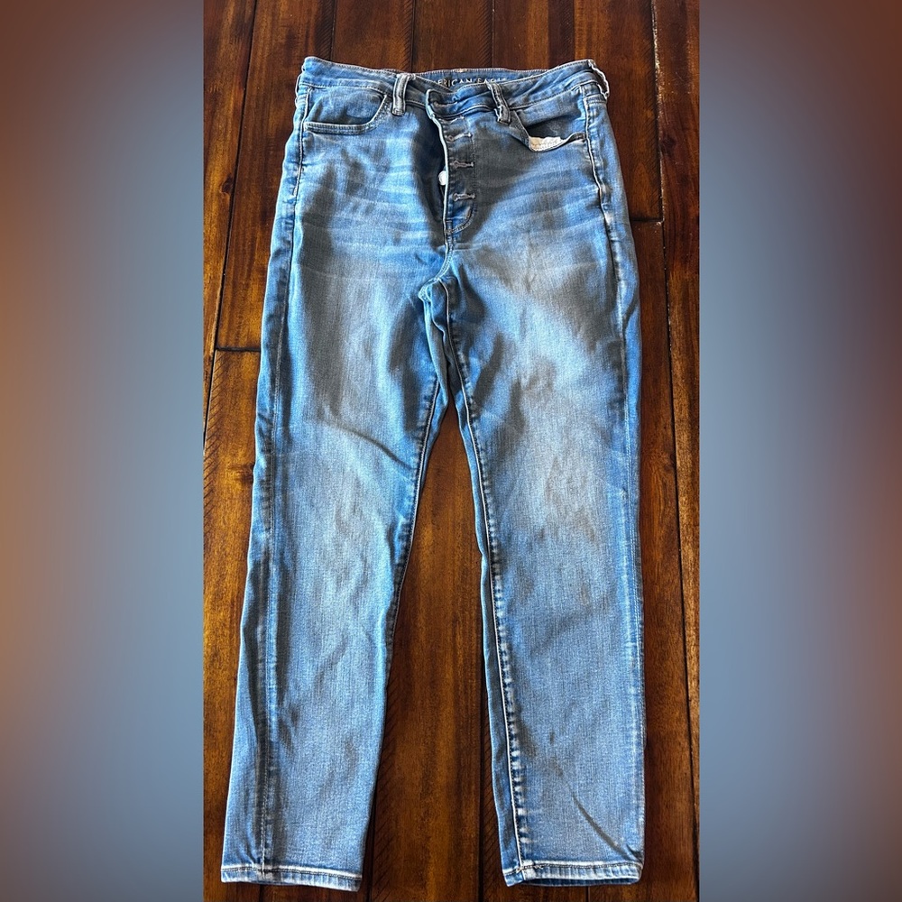 American Eagle Outfitters Light Blue Skinny Jeans